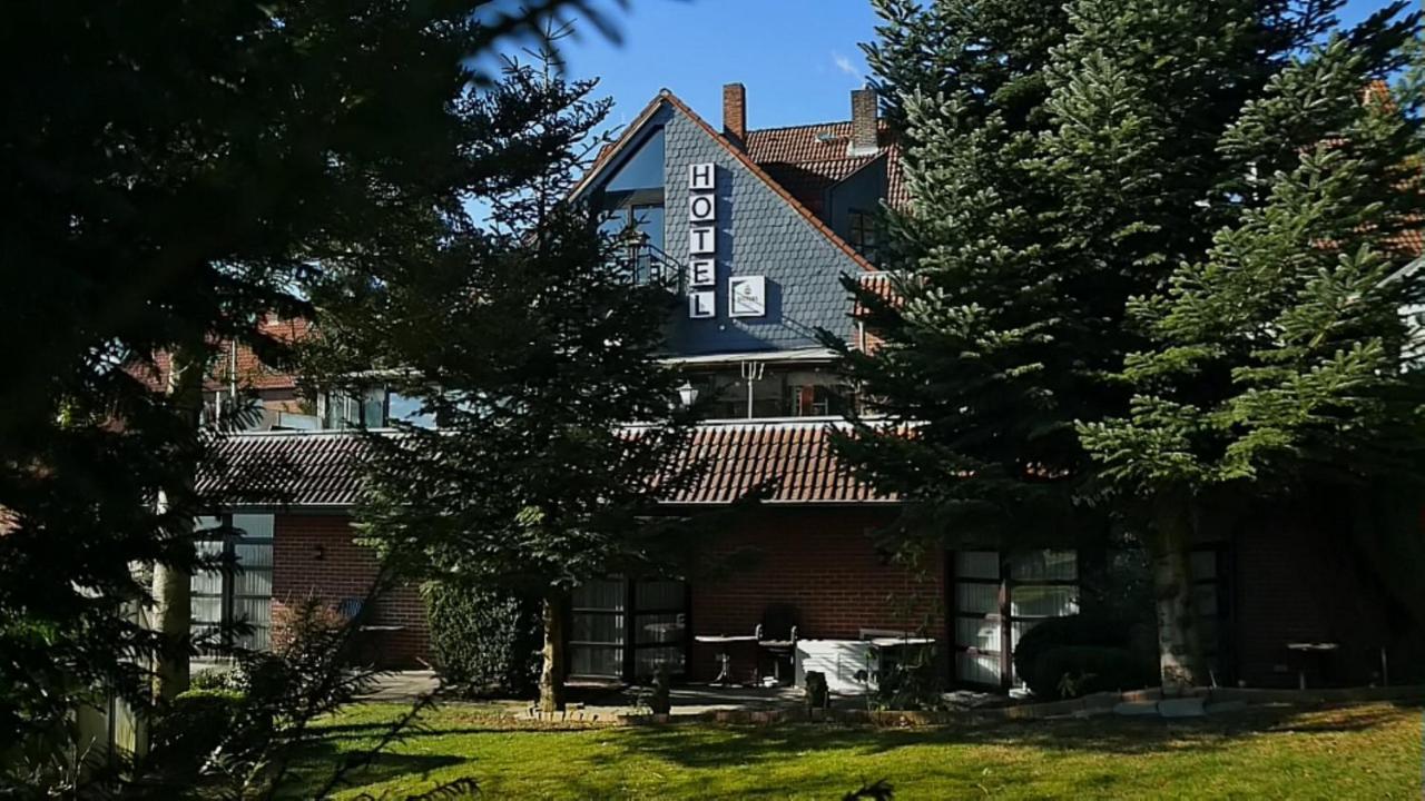 Hotel Restaurant Landluft Aerzen Dış mekan fotoğraf